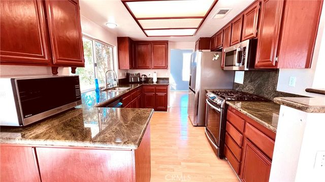 31136 Slate, Mentone, CA 92359