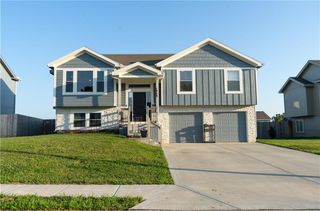 1913 Eagle Drive, Harrisonville, MO 64701