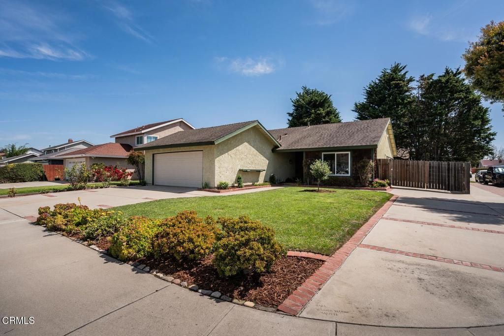 Image 1 of property listing at 1180 Bogota Court, Oxnard, CA 93035