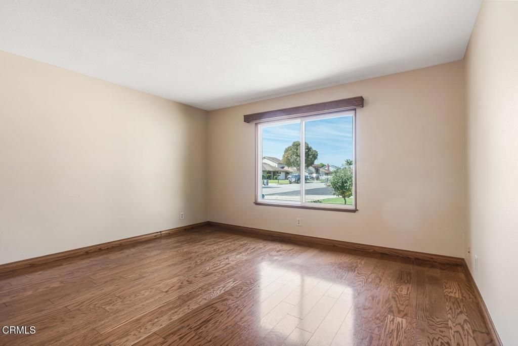 Image 13 of property listing at 1180 Bogota Court, Oxnard, CA 93035