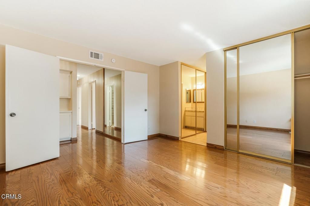 Image 21 of property listing at 1180 Bogota Court, Oxnard, CA 93035