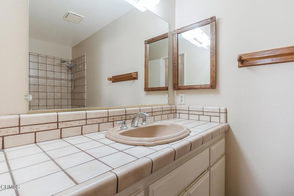 Image 28 of property listing at 1180 Bogota Court, Oxnard, CA 93035