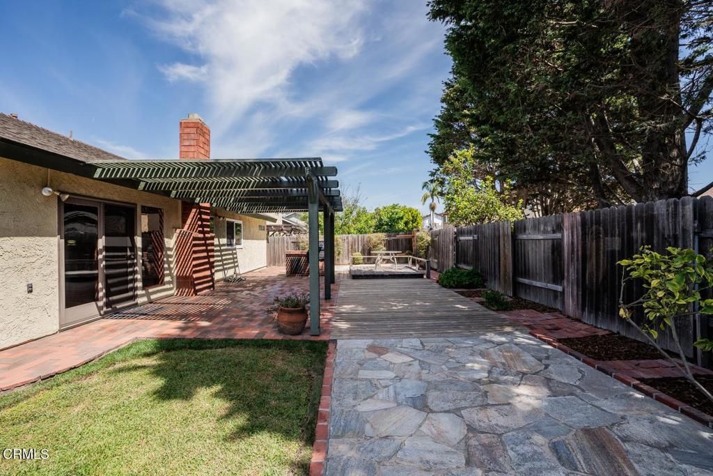 Image 32 of property listing at 1180 Bogota Court, Oxnard, CA 93035