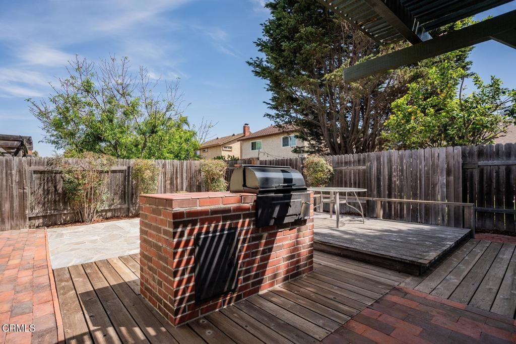 Image 34 of property listing at 1180 Bogota Court, Oxnard, CA 93035