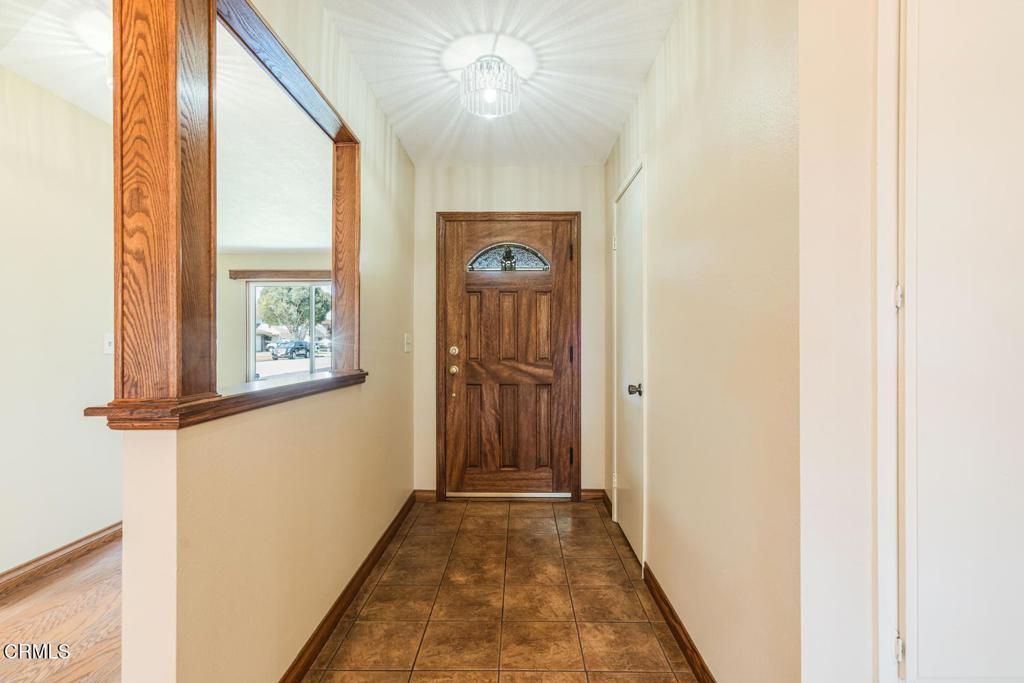 Image 7 of property listing at 1180 Bogota Court, Oxnard, CA 93035