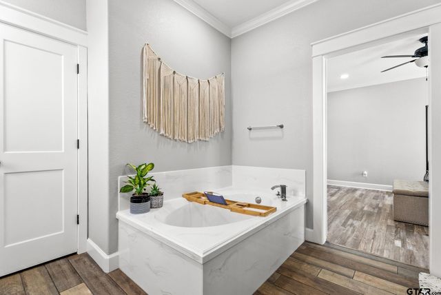 323 Eastdale Lane, Bullard, TX 75757