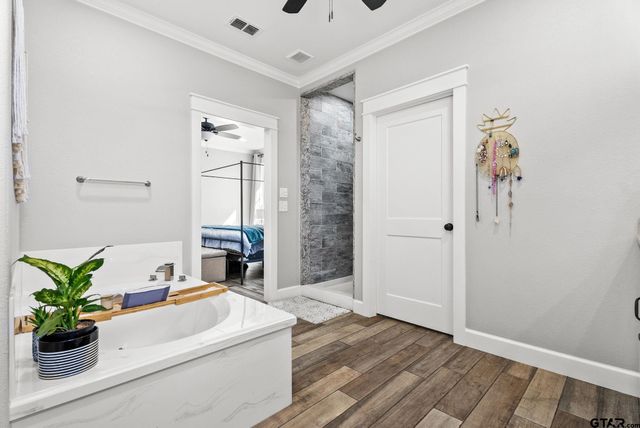 323 Eastdale Lane, Bullard, TX 75757