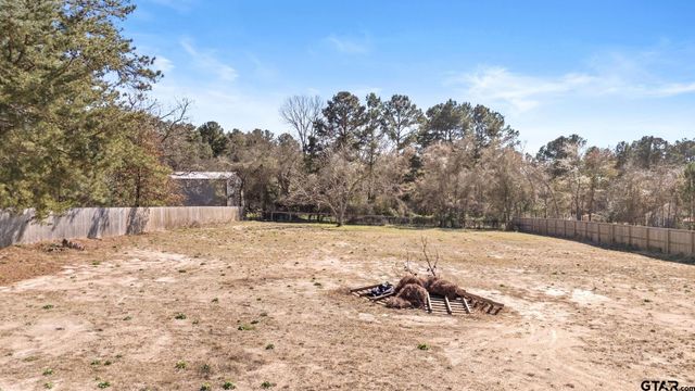 323 Eastdale Lane, Bullard, TX 75757