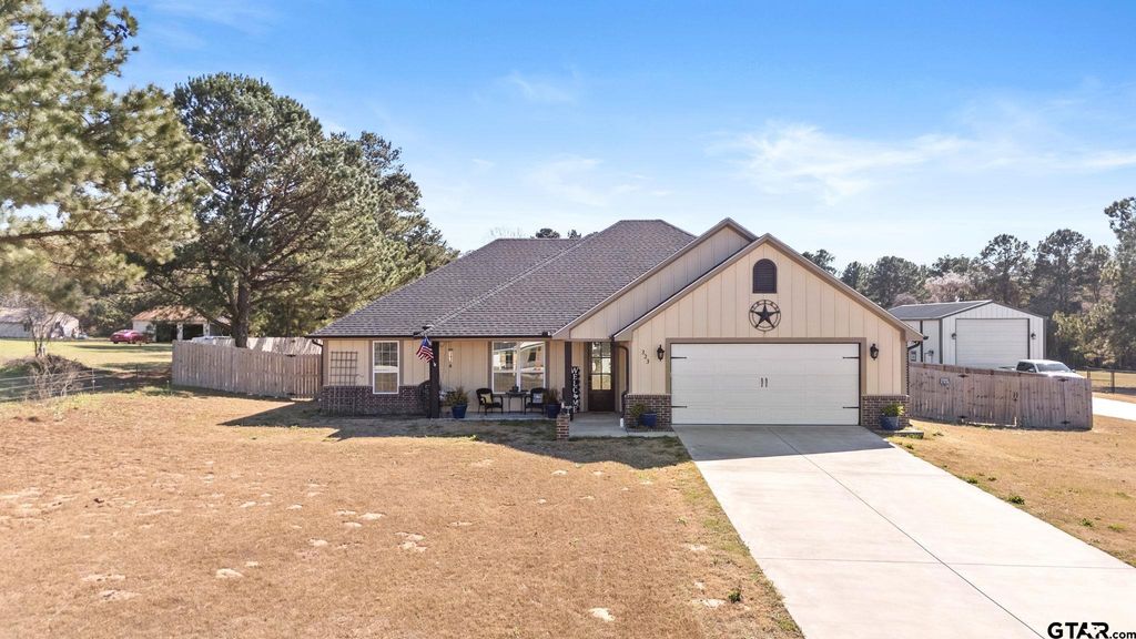 323 Eastdale Lane, Bullard, TX 75757