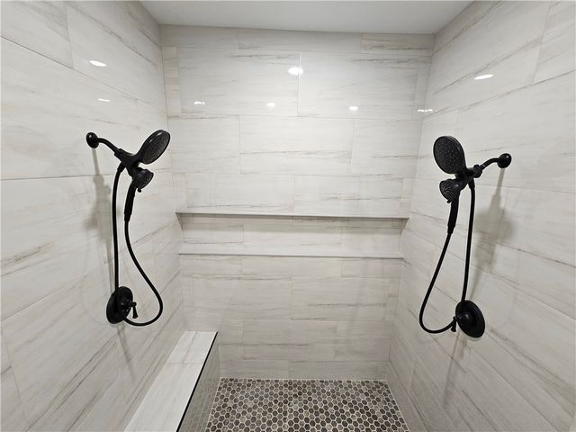 6977 Lewiston Road, Oakfield, NY 14125