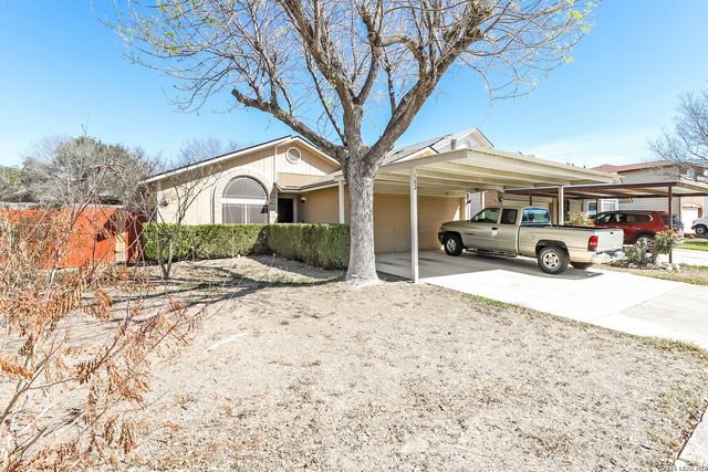 102 Saddlebrook, San Antonio, TX 78245