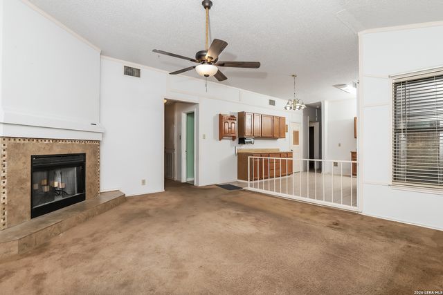 102 Saddlebrook, San Antonio, TX 78245