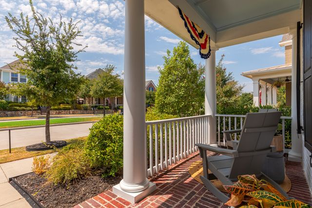 2216 Tremont Boulevard, Mckinney, TX 75071
