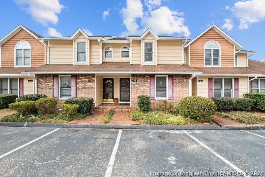 488 Lands End Road, Fayetteville, NC 28314