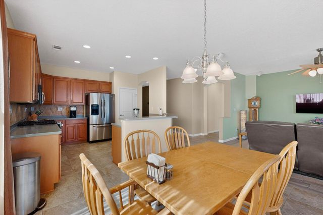 10200 Avenida Vista Sol NW, Albuquerque, NM 87114