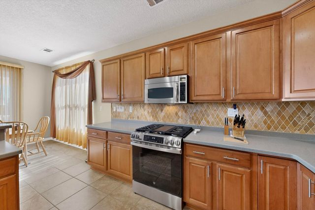 10200 Avenida Vista Sol NW, Albuquerque, NM 87114