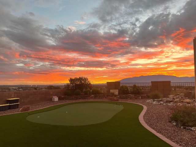 10200 Avenida Vista Sol NW, Albuquerque, NM 87114