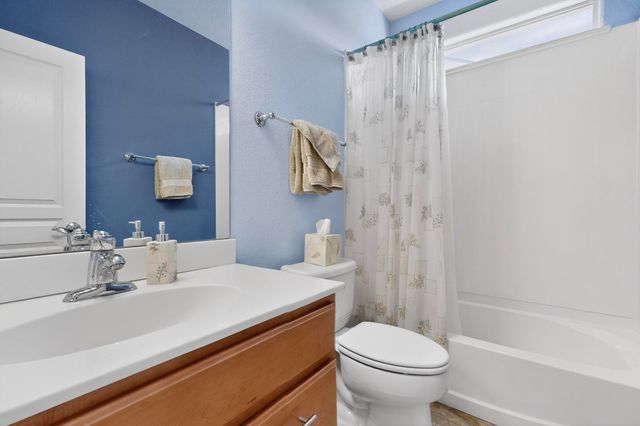 10200 Avenida Vista Sol NW, Albuquerque, NM 87114