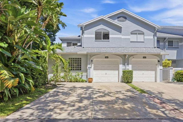 6045 Old Court Road 401, Boca Raton, FL 33433