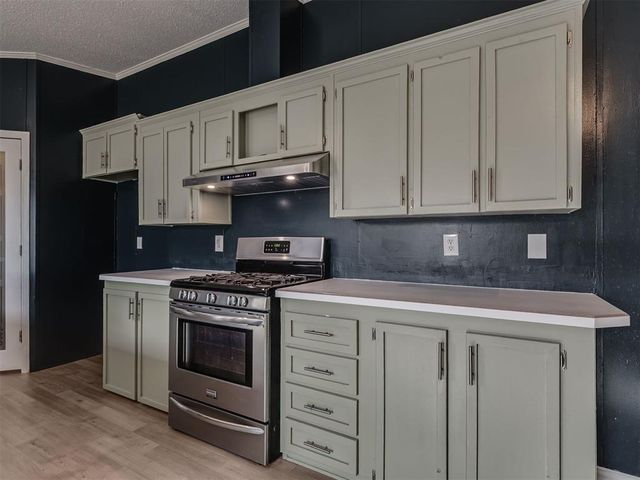 3282 E Fox Trail Road, Edmond, OK 73034