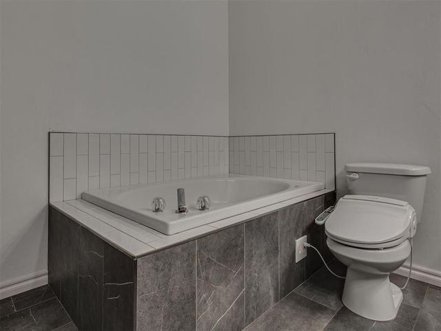 3282 E Fox Trail Road, Edmond, OK 73034