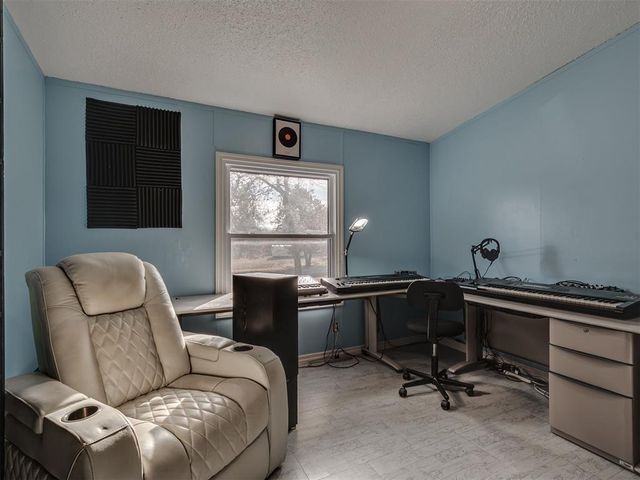 3282 E Fox Trail Road, Edmond, OK 73034