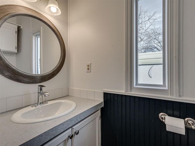 3282 E Fox Trail Road, Edmond, OK 73034