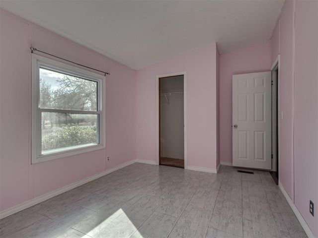 3282 E Fox Trail Road, Edmond, OK 73034