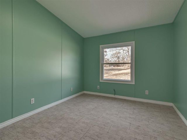 3282 E Fox Trail Road, Edmond, OK 73034