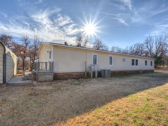 3282 E Fox Trail Road, Edmond, OK 73034