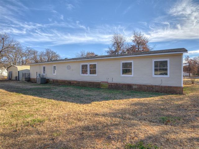 3282 E Fox Trail Road, Edmond, OK 73034