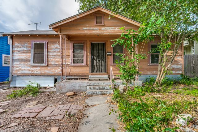 1330 W ROSEWOOD AVE, San Antonio, TX 78201