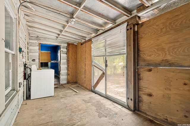 1330 W ROSEWOOD AVE, San Antonio, TX 78201