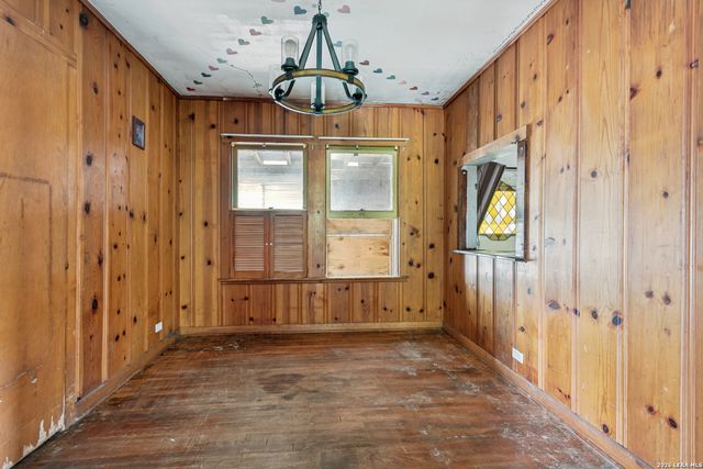 1330 W ROSEWOOD AVE, San Antonio, TX 78201