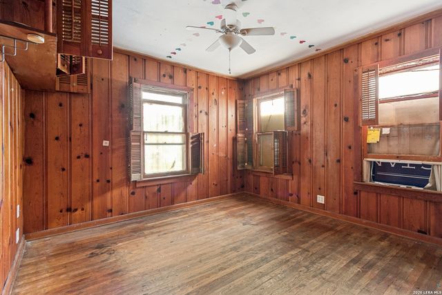 1330 W ROSEWOOD AVE, San Antonio, TX 78201