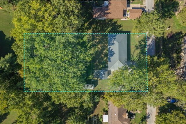 19295 Hillcrest Lane, Cassville, MO 65625