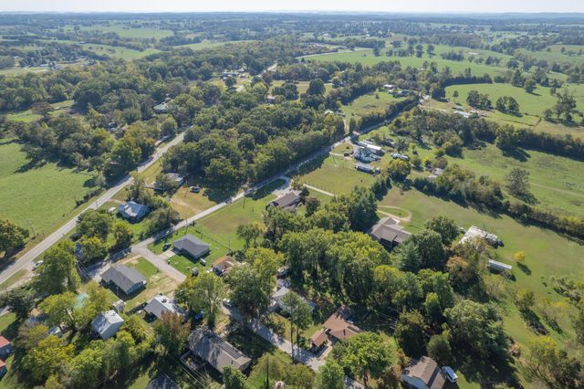 19295 Hillcrest Lane, Cassville, MO 65625