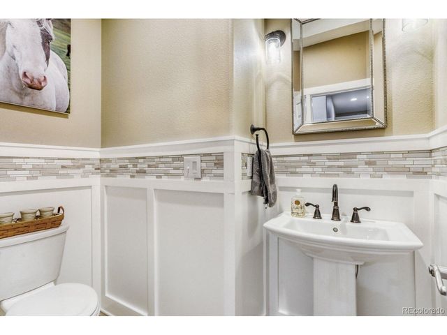 3545 Rinn Valley Dr, Longmont, CO 80504