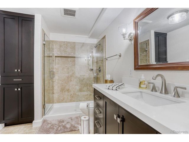 3545 Rinn Valley Dr, Longmont, CO 80504