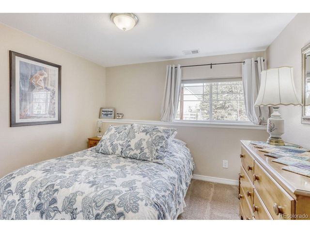 3545 Rinn Valley Dr, Longmont, CO 80504