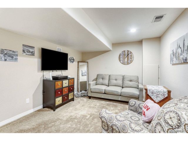 3545 Rinn Valley Dr, Longmont, CO 80504