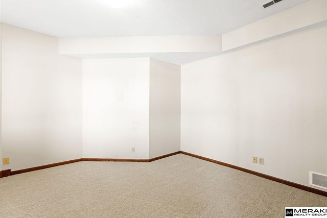 4412 N 195th Circle, Elkhorn, NE 68022