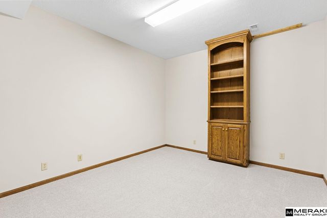 4412 N 195th Circle, Elkhorn, NE 68022