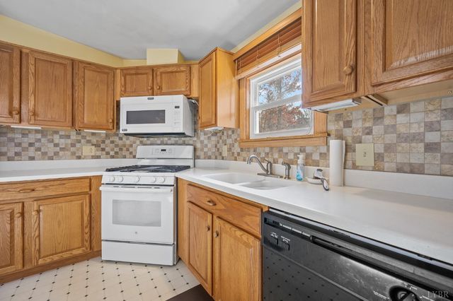 178 Covey Road, Amherst, VA 24521