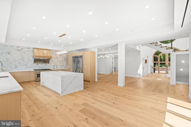 9402 MEADOWBROOK AVE, Philadelphia, PA 19118