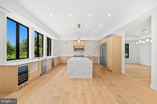 9402 MEADOWBROOK AVE, Philadelphia, PA 19118