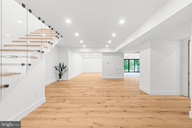 9402 MEADOWBROOK AVE, Philadelphia, PA 19118