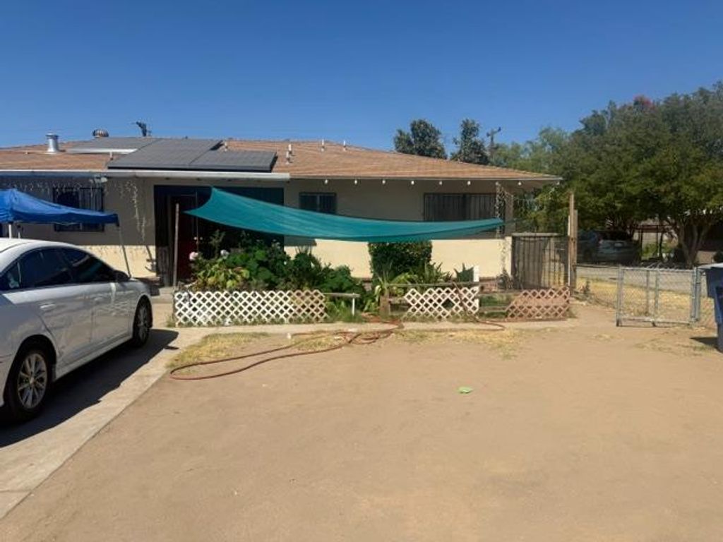 838 B, Fresno, CA 93706