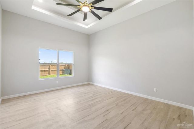 8046 N 49th Lane, Mcallen, TX 78504