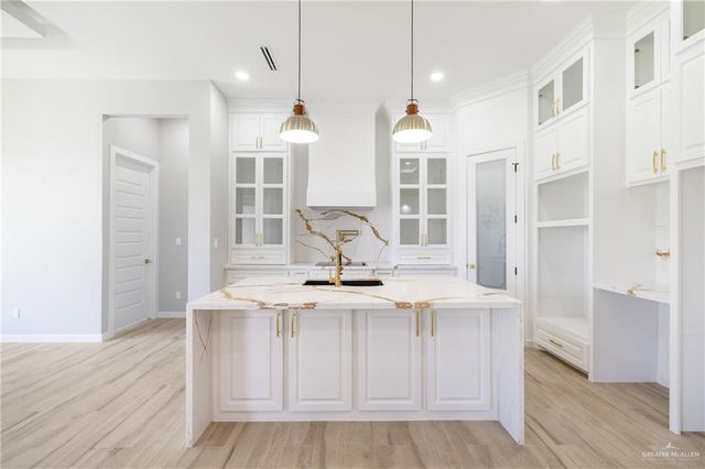 8046 N 49th Lane, Mcallen, TX 78504